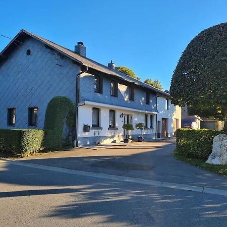 Haus Paesch Nahe See Mit Beheiztem Whirlpool/Sauna Bütgenbach Kültér fotó