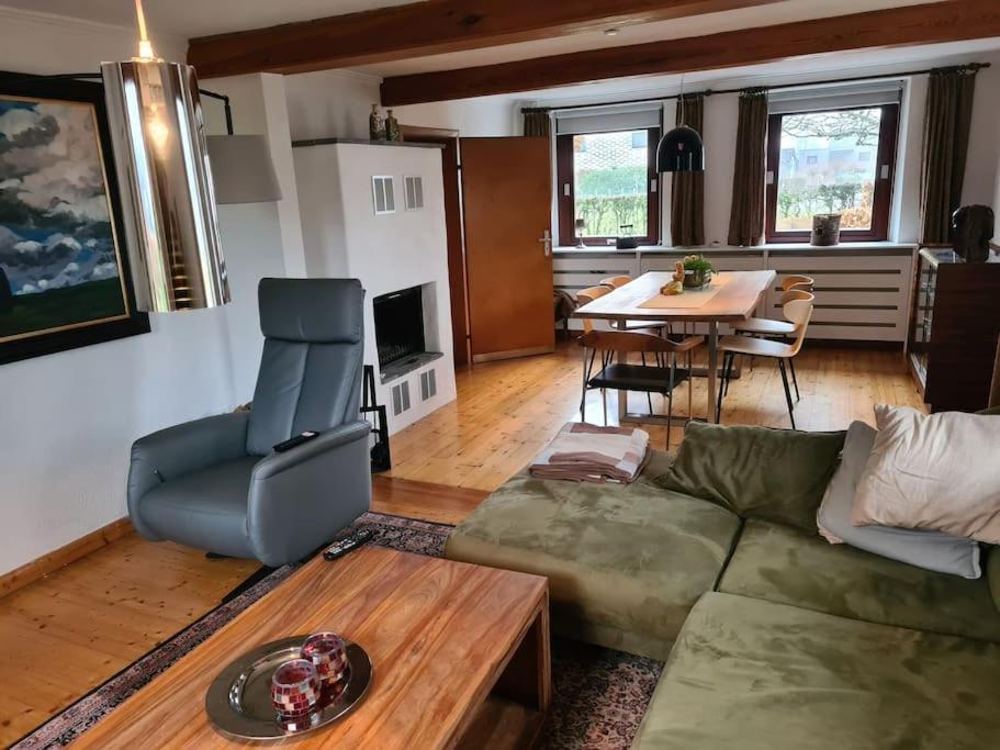 Haus Paesch Nahe See Mit Beheiztem Whirlpool/Sauna Bütgenbach Kültér fotó